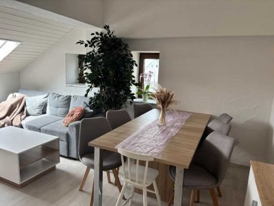 Helle 4-Zimmer Dachgeschosswohnung in Painten - provisionsfrei