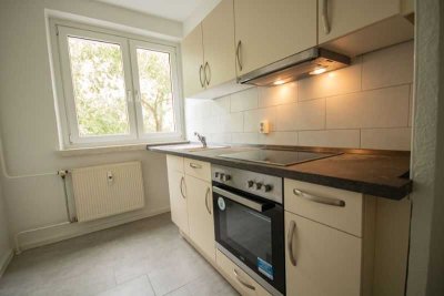 Schöne 3-Zimmerwohnung mit Einbauküche und Balkon.