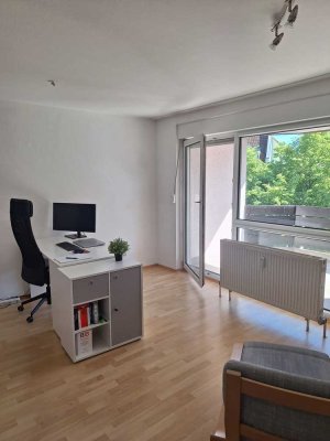 Stilvolle 1-Zimmer-Wohnung in Uni-Nähe (City/Birken) mit Balkon und TG