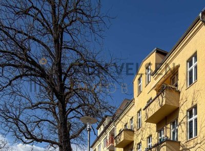 Charmante Altbauwohnung mit Stuck, Dielen und Balkon am Bürgerpark – 3,5 Zimmer auf ca. 85 m²