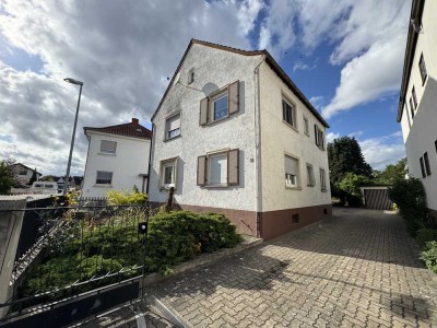 ++ Freistehendes Einfamilienhaus mit Garten und Garage in ruhiger Lage! + +
