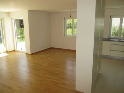 Schöne 3-Zi.-Whg. mit Terrasse im EG
