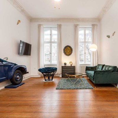 Wunderschöne Altbauwohnung möbliert und befristet
