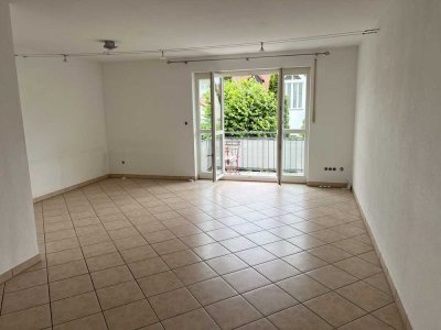 Sonnige 2-Zimmer Wohnung mit Balkon und Terrasse in Odelzhausen
