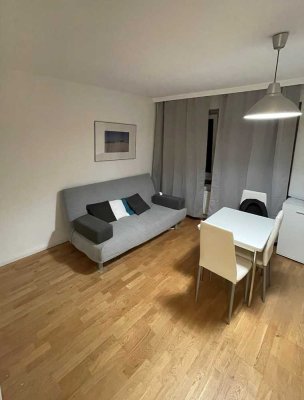 Von Privat: 26 qm Dorotheenstraße: 2021 renoviert und zur Eigennutzung möglich