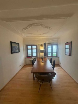 Wunderschöne 2-Zimmer Wohnung in der Regensburger Innenstadt - Steinerne Brücke