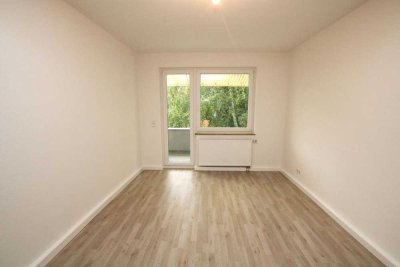 Gemütliche 2-Zimmer-Wohnung mit Balkon in verkehrsberuhigter Einbahnstraße!