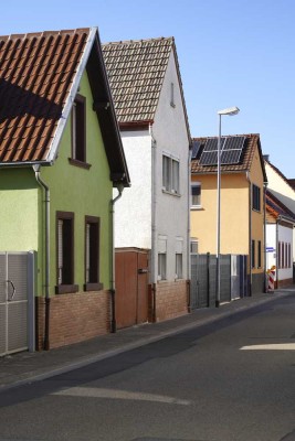Zuhause an der Sonnenseite - Einfamilienhaus im Zentrum von Fußgönheim