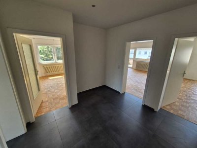 Exklusive 3,5-Zimmer-Wohnung mit gehobener Innenausstattung mit Balkon in Hockenheim