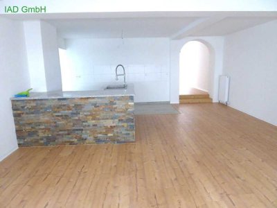4 Zimmer Wohnung mit Terrasse und Stellplätzen im Herzen von Burgschwalbach