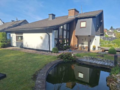 / Doppeltes Glück in Attendorn! Schönes Zweifamilienhaus!