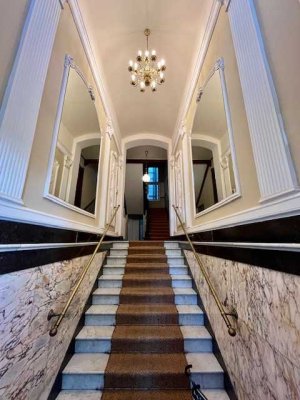 Wohnen und Arbeiten in imposanter Gründerzeitvilla * teilgewerblich nutzbar *