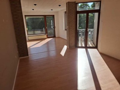 Attraktive und gepflegte 4-Zimmer-Wohnung mit Balkon in Marl