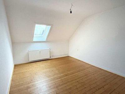 Charmante 3-Zimmer-Wohnung mit Altbauflair in Duisburg
