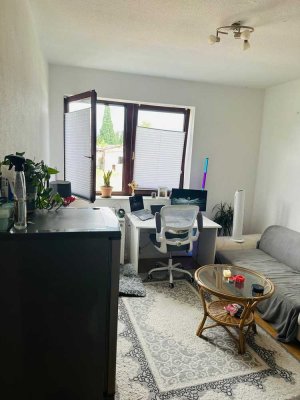 sonnige 1,5 Zi Wohnung in Horst bei Elmshorn, Einzugsgebiet Hamburg zu vermieten