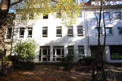 3-Zimmer Dachgeschosswohnung in ruhiger Lage im Geteviertel!