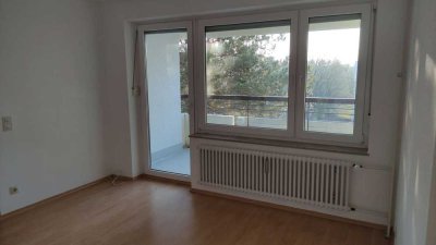 Großzügige 3,5-ZKB-Wohnung mit zwei Balkonen zu vermieten
