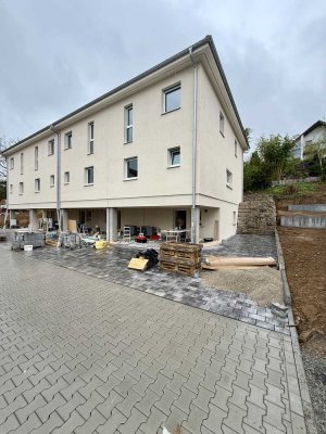 Reihenendhaus KFW 40 inkl. PV Anlage & Wärmepumpe Einliegerwohnung Garten