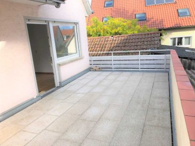 Terrassen-Whg. 3,5-Zi EBK Bad saniert