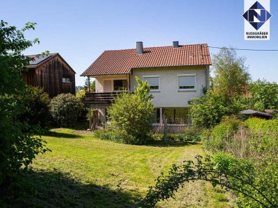 Gemütliches 1- bis 2-Familienhaus / Generationenhaus mit sehr großem Garten