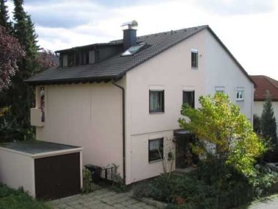 Freundliche  große 7-Zimmer-Doppelhaushälfte in Hirschberg / Bergstrasse