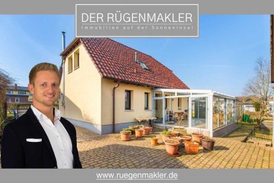 Gepflegtes Einfamilienhaus mit Ferienwohnung, Kamin und Carport in 18551 Lohme OT Hagen auf Rügen
