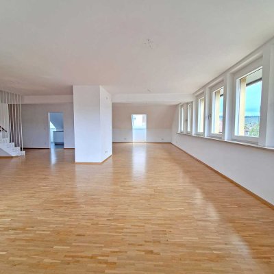 Offenes 4-Zimmer-Loft- Maisonette mit Süd-Dachterrasse