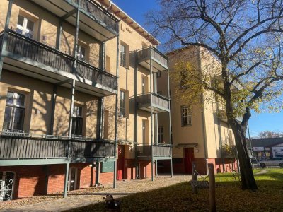 Wohn(t)raum für Altbauliebhaber - WG geeignet