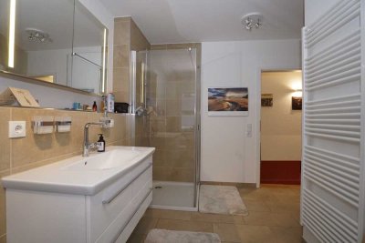 Moderne 3-Zimmer Wohnung mit Tiefgarage und TG-Stellplatz