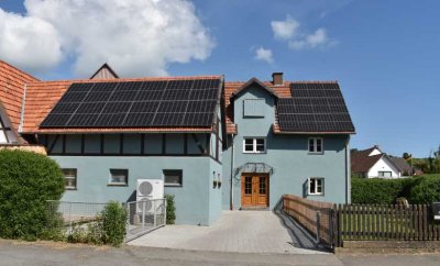 Trendelburg OT Sielen: Kernsaniertes Einfamilienhaus, zeitgemäßes Wohnambiente, energieeffizient