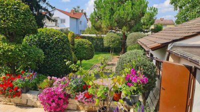 Freistehendes EFH in Feldrandlage mit traumhaft großem Garten