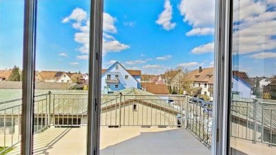 MOOSBURG | Ruhige und geräumige Galerie-Wohnung mit großem Sonnenbalkon! | Leer und Sofort beziehbar