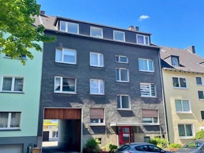 Tolles MFH im gepflegten Zustand ! Großes Grundstück mit zusätzlichem Gewerbetrakt im Innenhof