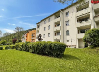 Sonnige 2-Zimmerwohnung mit Balkon und Parkplatz