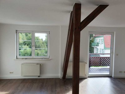 Helle Maisonettewohnung in ruhiger Villengegend (neu renoviert).