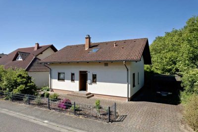 Familiennest in ruhiger Lage mit großem Garten!