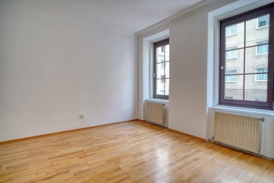 Arbeitergasse: 4-Zimmer Altbaujuwel mit Potenzial!