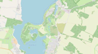 Ansprechendes Parterre-Ferienappartement am Claassee - die Müritz u. das Grün direkt vor der Tür