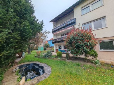 Freistehendes Haus mit 2x 3-Zimmer-Wohnungen und großem Garten