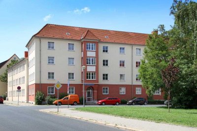 Raumwunder mit Einbauküche, frisch sanierte Wohnung in der begrünten Oberstadt!