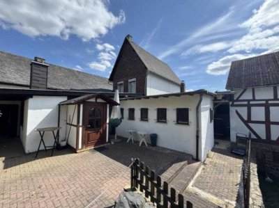 Charmantes Wohn- und Geschäftshaus mit Potenzial in Herborn-Seelbach