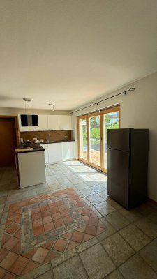 Großzügige 2 Zimmer Wohnung mit Wohnküche