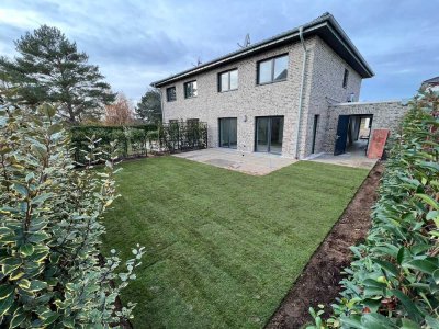 Moderner Neubau: KfW 55 - Doppelhaushälfte mit Garage und Garten in Zülpich-Niederelvenich