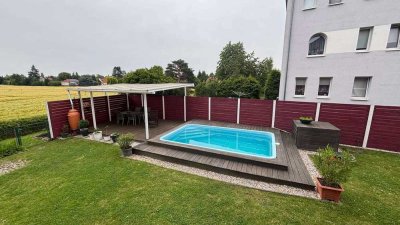 PLATZ FÜR DIE GESAMTE FAMILIE // 190 m² große Maisonette-Wohnung mit Gartenparadies