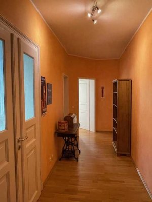 Schöne 82 qm Wohnung mit EBK in Dresden- Striesen