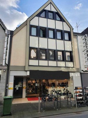 Renovierte 3-Raum-Wohnung mit Balkon in Rheinbach mit Einbauküche