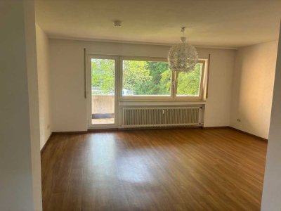 Nur mit Wohnberechtigungsschein - 3,5-Zimmer-Wohnung mit Balkon
