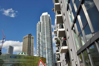 Am Skyline Plaza: helle und moderne 3-Zi. Neubau-Wohnung