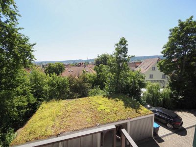Ruhige 3,5-Zimmer-Wohnung mit 3 Balkonen und Stellplatz im Gebäude