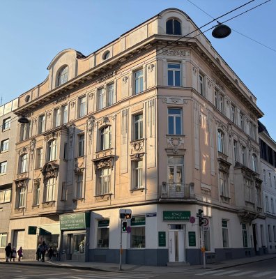 ROHDACHBODEN IN EINEM JUGENDSTILZINSHAUS - PREIS NACH ABSPRACHE